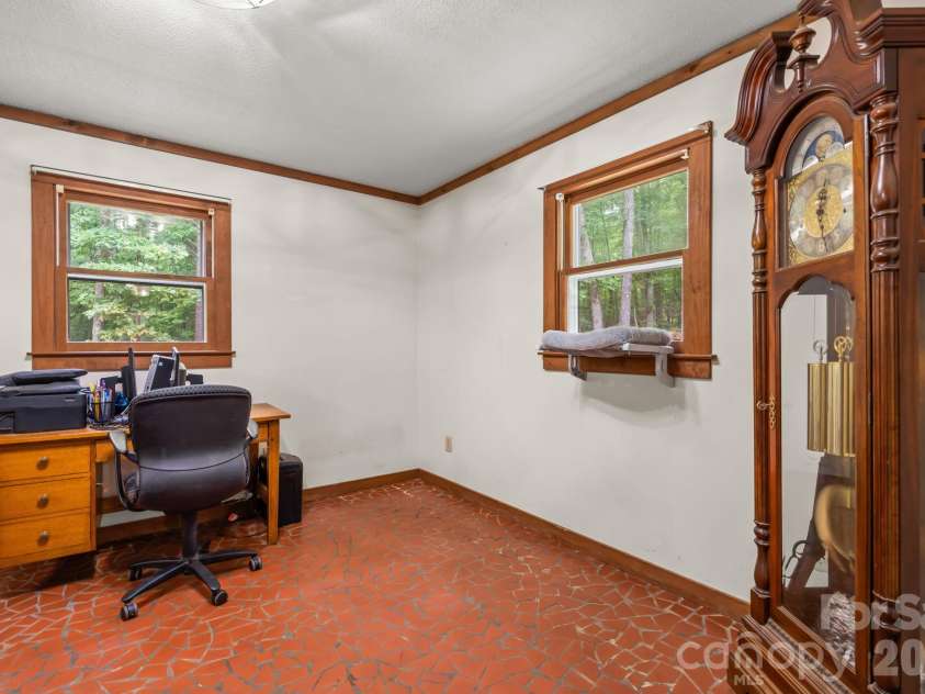 505 Tipperary Lane, Denton, NC 27239.  MLS# CAR4434994, YatesRealty ID 56760. 