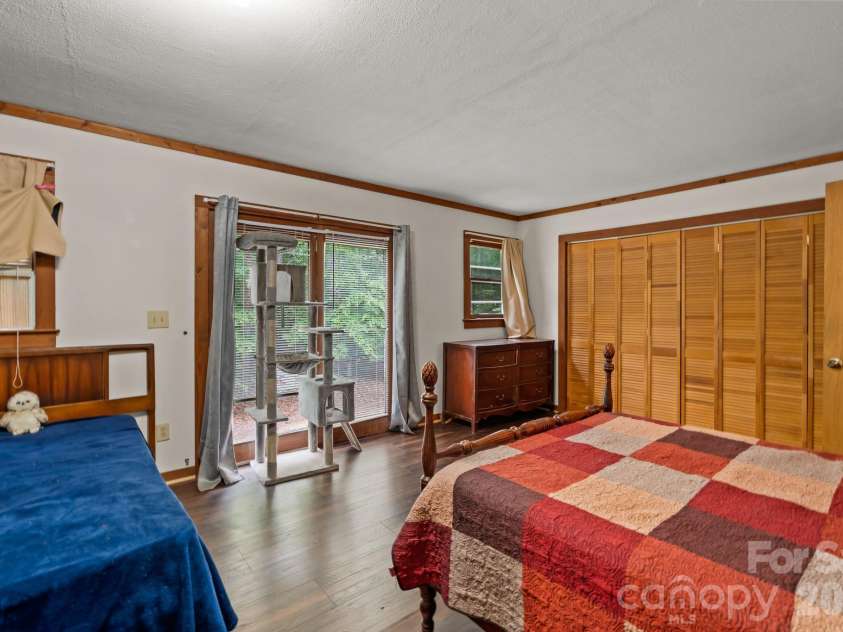 505 Tipperary Lane, Denton, NC 27239.  MLS# CAR4434994, YatesRealty ID 56760. 