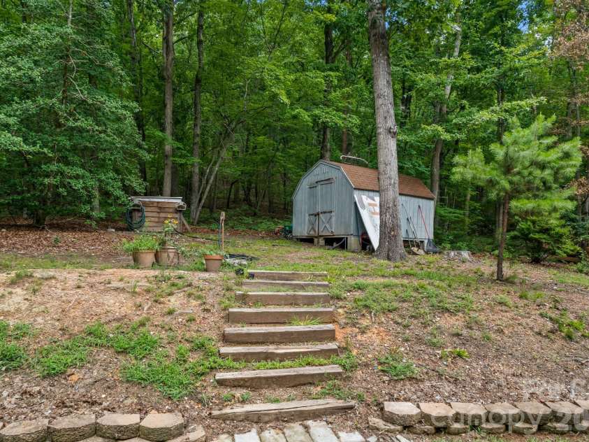 505 Tipperary Lane, Denton, NC 27239.  MLS# CAR4434994, YatesRealty ID 56760. 
