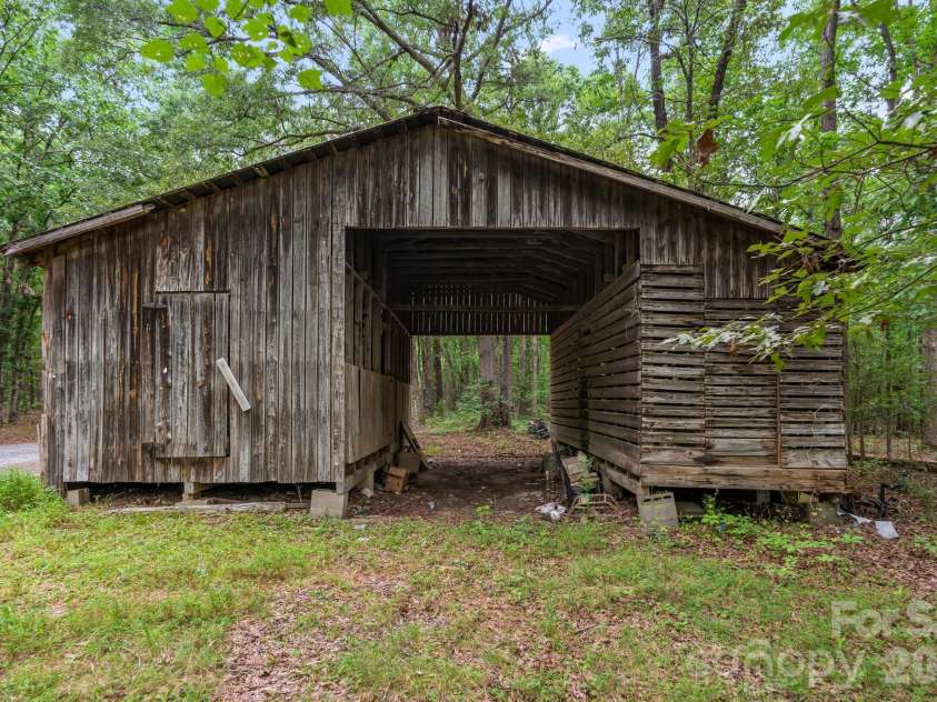 505 Tipperary Lane, Denton, NC 27239.  MLS# CAR4434994, YatesRealty ID 56760. 