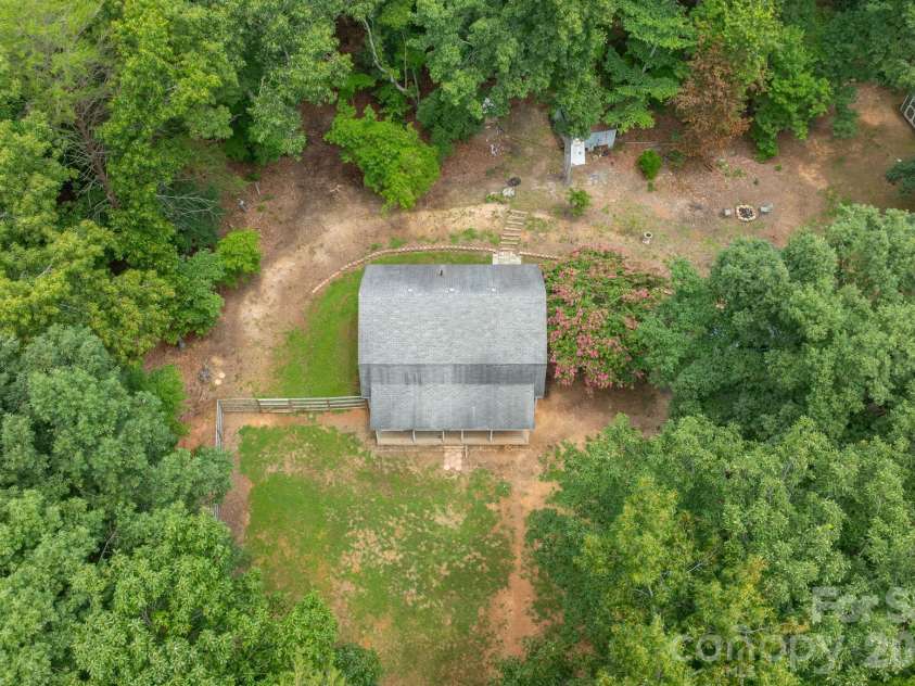 505 Tipperary Lane, Denton, NC 27239.  MLS# CAR4434994, YatesRealty ID 56760. 