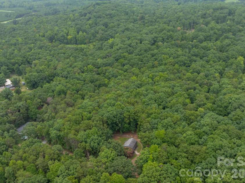505 Tipperary Lane, Denton, NC 27239.  MLS# CAR4434994, YatesRealty ID 56760. 