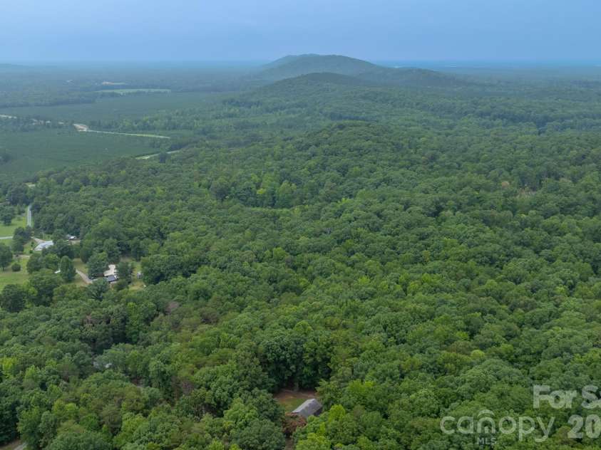 505 Tipperary Lane, Denton, NC 27239.  MLS# CAR4434994, YatesRealty ID 56760. 