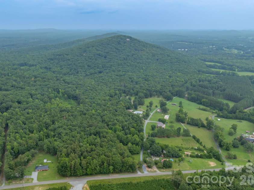 505 Tipperary Lane, Denton, NC 27239.  MLS# CAR4434994, YatesRealty ID 56760. 
