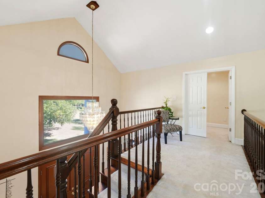 1121 Hillshire Meadow Drive, Matthews, NC 28105.  MLS# CAR4431907, YatesRealty ID 56761. 