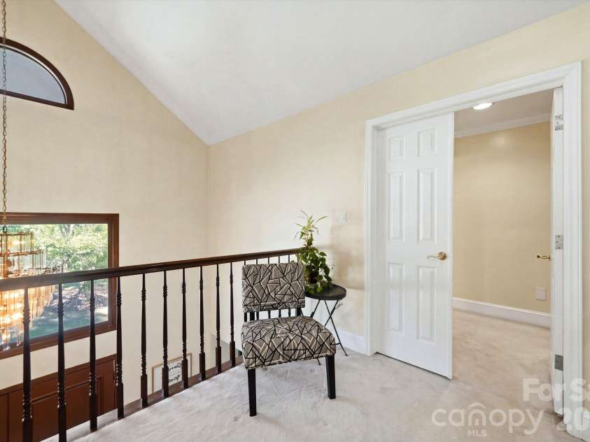 1121 Hillshire Meadow Drive, Matthews, NC 28105.  MLS# CAR4431907, YatesRealty ID 56761. 