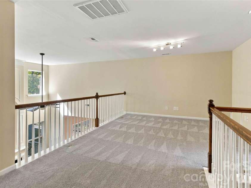 724 Rawlings Place, Rock Hill, SC 29730.  MLS# CAR4433972, YatesRealty ID 56763. 
