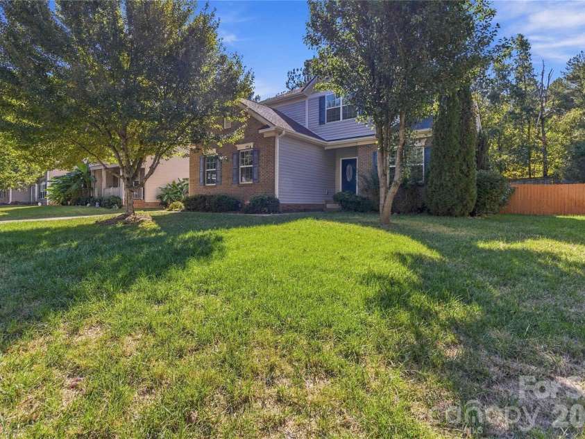 724 Rawlings Place, Rock Hill, SC 29730.  MLS# CAR4433972, YatesRealty ID 56763. 