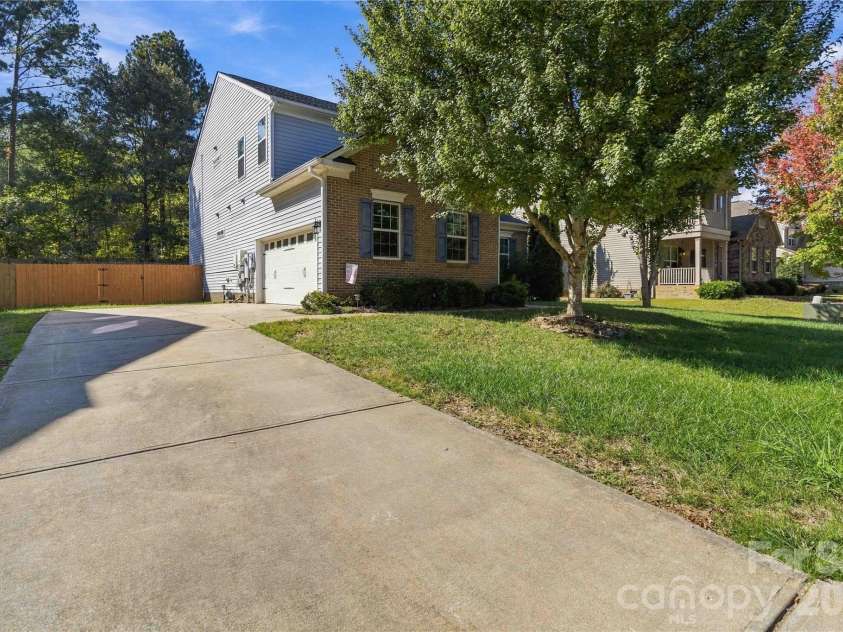 724 Rawlings Place, Rock Hill, SC 29730.  MLS# CAR4433972, YatesRealty ID 56763. 