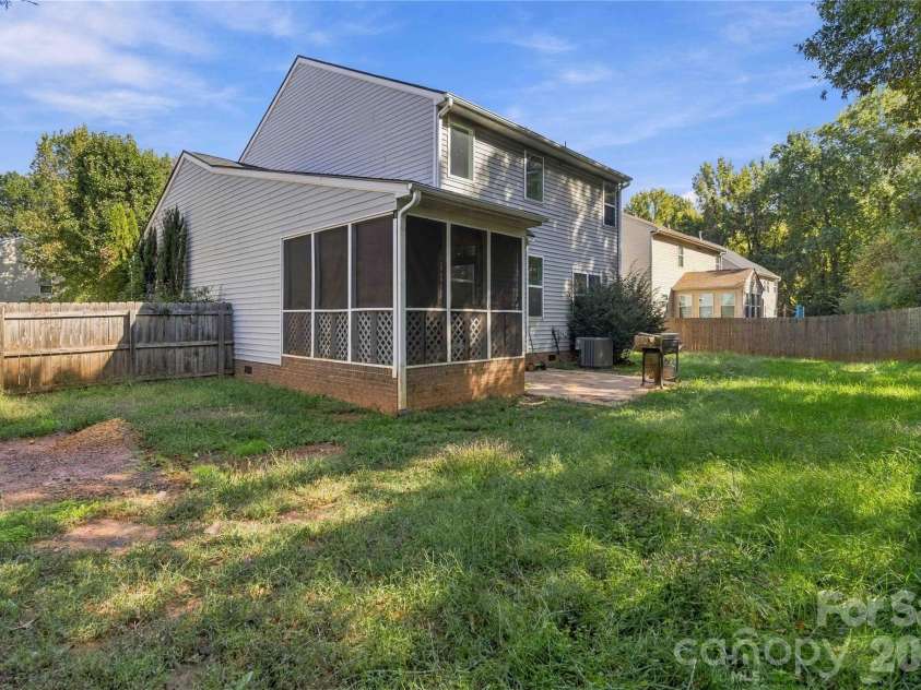 724 Rawlings Place, Rock Hill, SC 29730.  MLS# CAR4433972, YatesRealty ID 56763. 