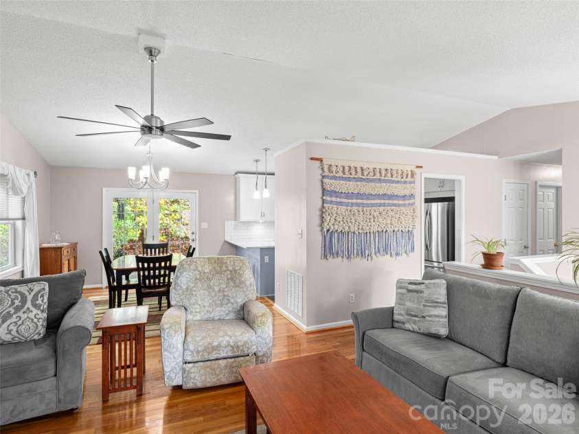 22 Evening Shade Drive, Weaverville, NC 28787.  MLS# CAR4434550, YatesRealty ID 56766. 