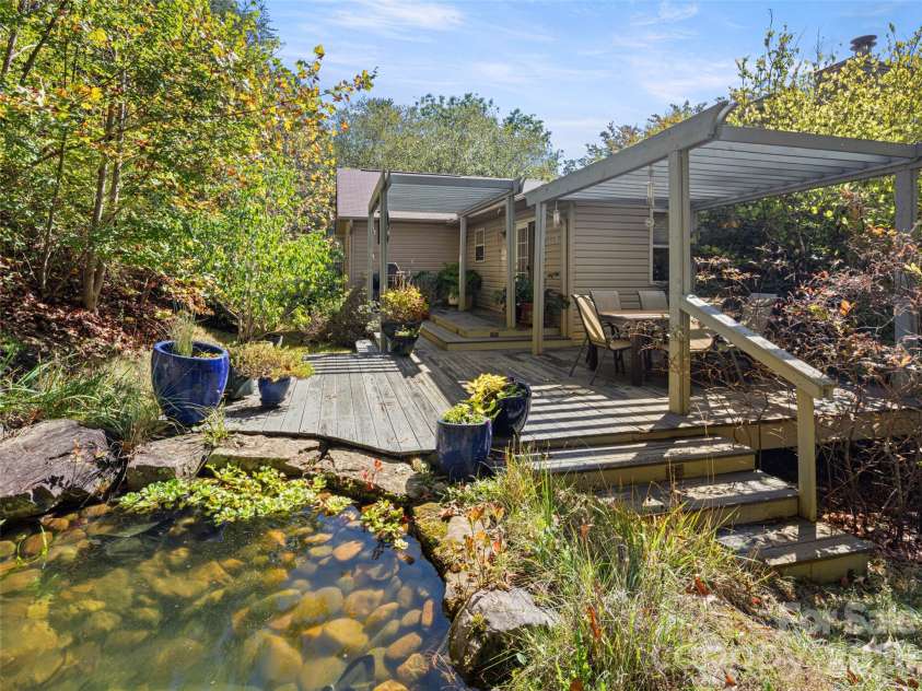22 Evening Shade Drive, Weaverville, NC 28787.  MLS# CAR4434550, YatesRealty ID 56766. 
