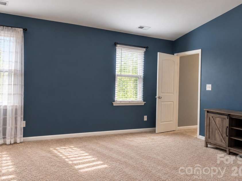 103 Jade Circle, Knightdale, NC 27545.  MLS# CAR4434987, YatesRealty ID 56768. 