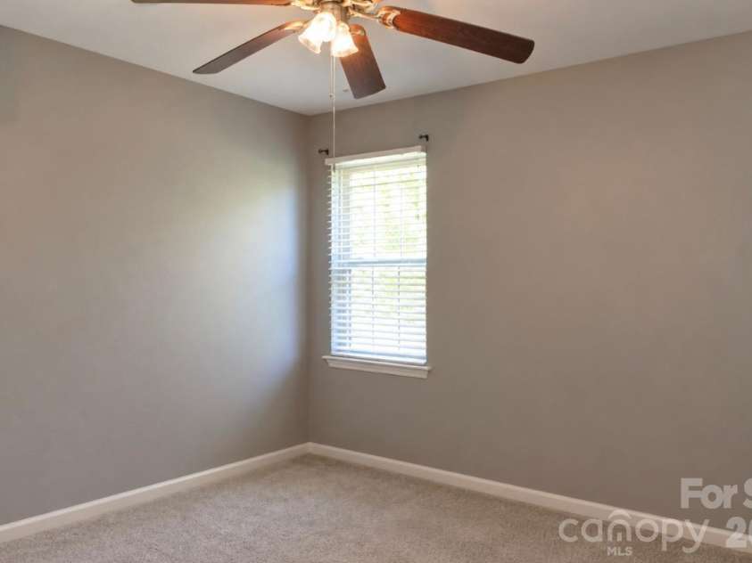 103 Jade Circle, Knightdale, NC 27545.  MLS# CAR4434987, YatesRealty ID 56768. 