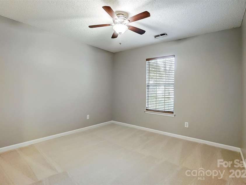 13417 Krislyn Woods Place, Charlotte, NC 28278.  MLS# CAR4243996, YatesRealty ID 5677. 