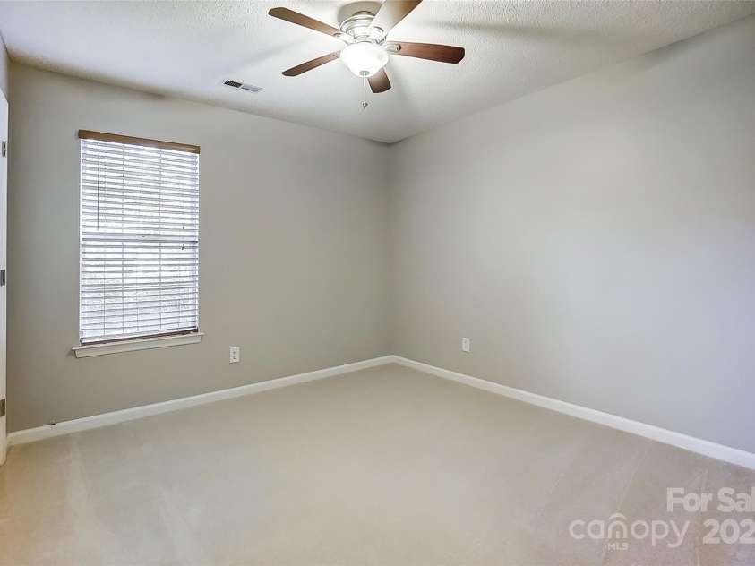 13417 Krislyn Woods Place, Charlotte, NC 28278.  MLS# CAR4243996, YatesRealty ID 5677. 