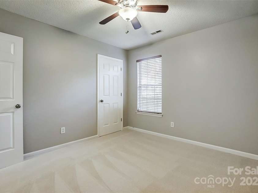 13417 Krislyn Woods Place, Charlotte, NC 28278.  MLS# CAR4243996, YatesRealty ID 5677. 