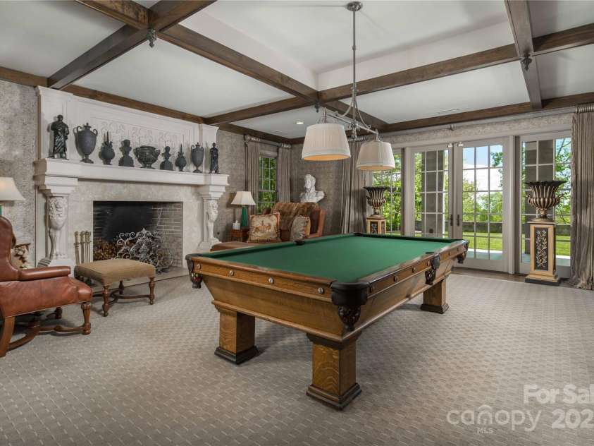 362 Wonderland Trail, Blowing Rock, NC 28605.  MLS# CAR4260759, YatesRealty ID 5677. 
