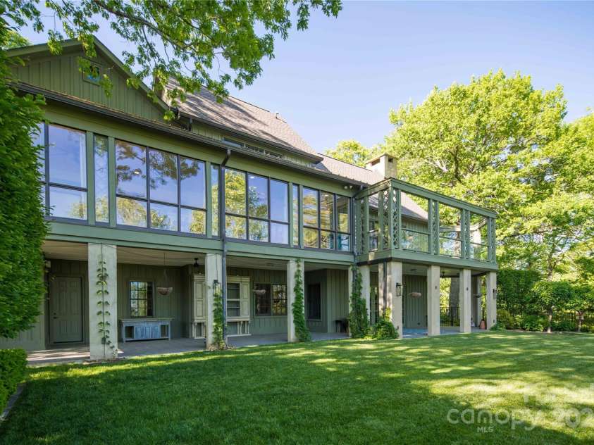 362 Wonderland Trail, Blowing Rock, NC 28605.  MLS# CAR4260759, YatesRealty ID 5677. 