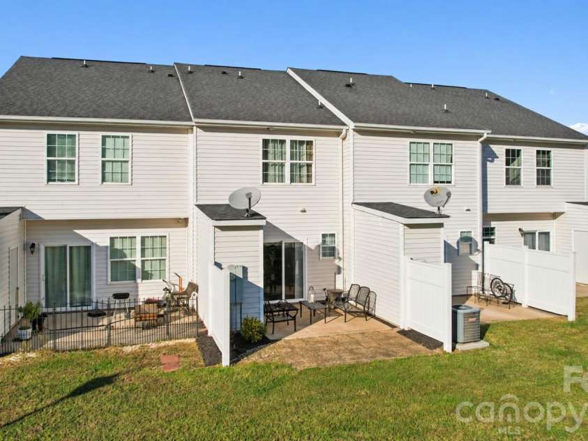 248 Halton Crossing Drive, Concord, NC 28027.  MLS# CAR4434667, YatesRealty ID 56772. Back Patio
