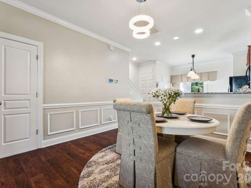 248 Halton Crossing Drive, Concord, NC 28027.  MLS# CAR4434667, YatesRealty ID 56772. Dining to Kitchen