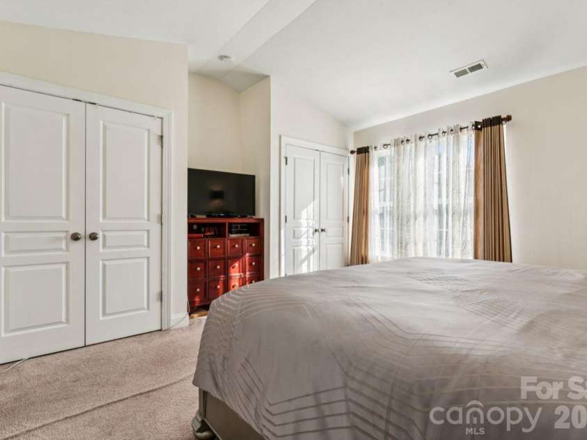 248 Halton Crossing Drive, Concord, NC 28027.  MLS# CAR4434667, YatesRealty ID 56772. First Primary with TV Nook and Dual Closets