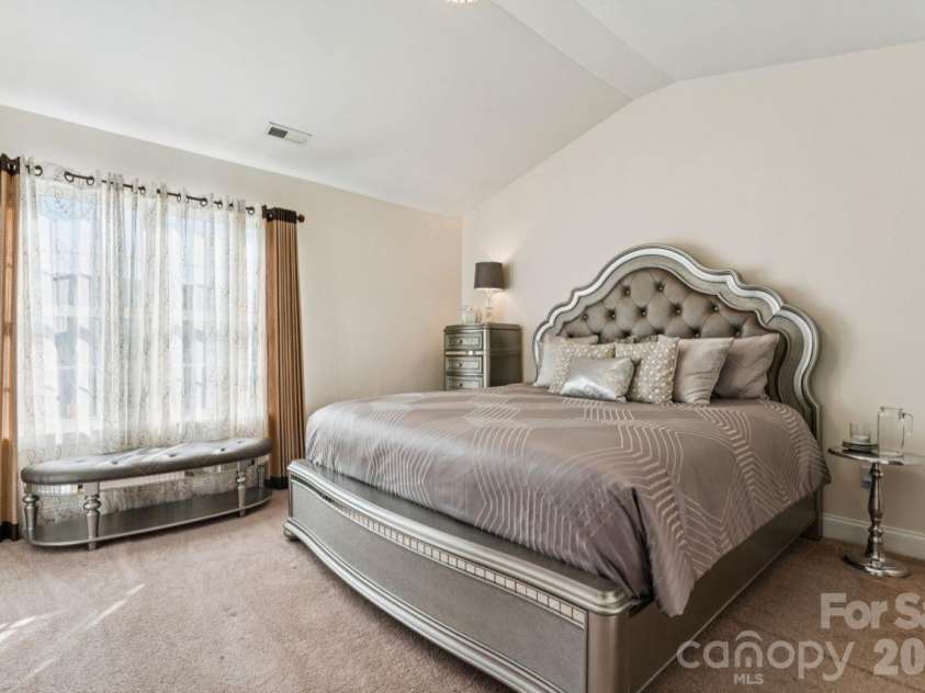 248 Halton Crossing Drive, Concord, NC 28027.  MLS# CAR4434667, YatesRealty ID 56772. First Primary with Vaulted Ceilings