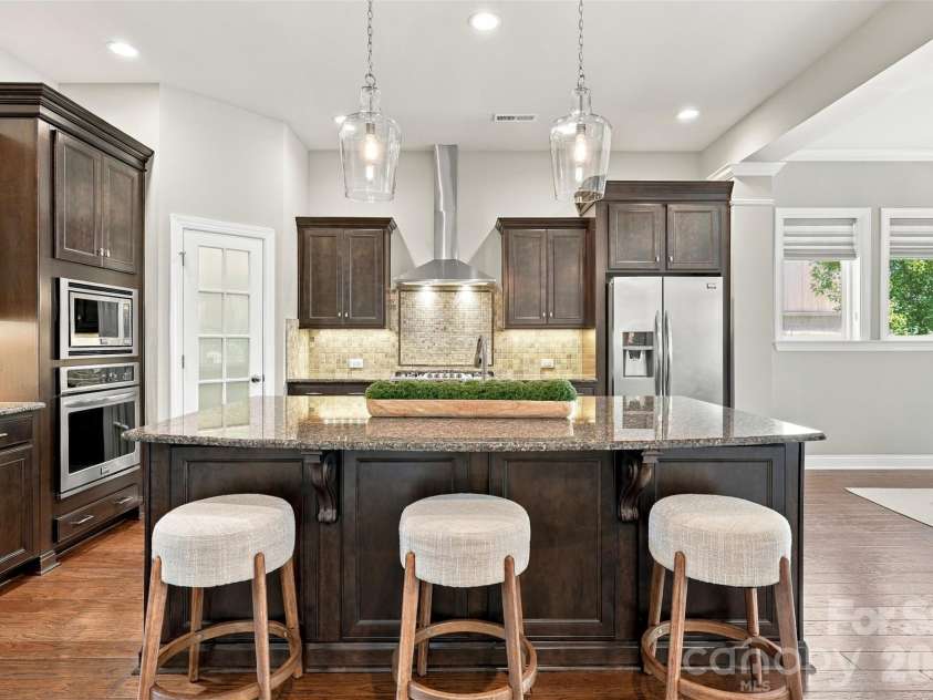 1339 Kings Bottom Drive, Fort Mill, SC 29715.  MLS# CAR4433607, YatesRealty ID 56776. 
