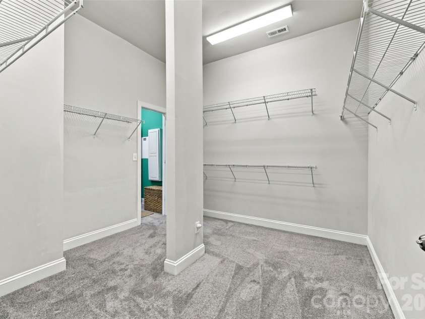 1339 Kings Bottom Drive, Fort Mill, SC 29715.  MLS# CAR4433607, YatesRealty ID 56776. 