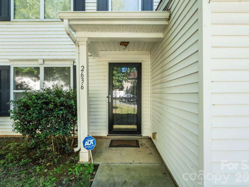 2636 Cochrane Drive, Charlotte, NC 28269.  MLS# CAR4434412, YatesRealty ID 56780. 