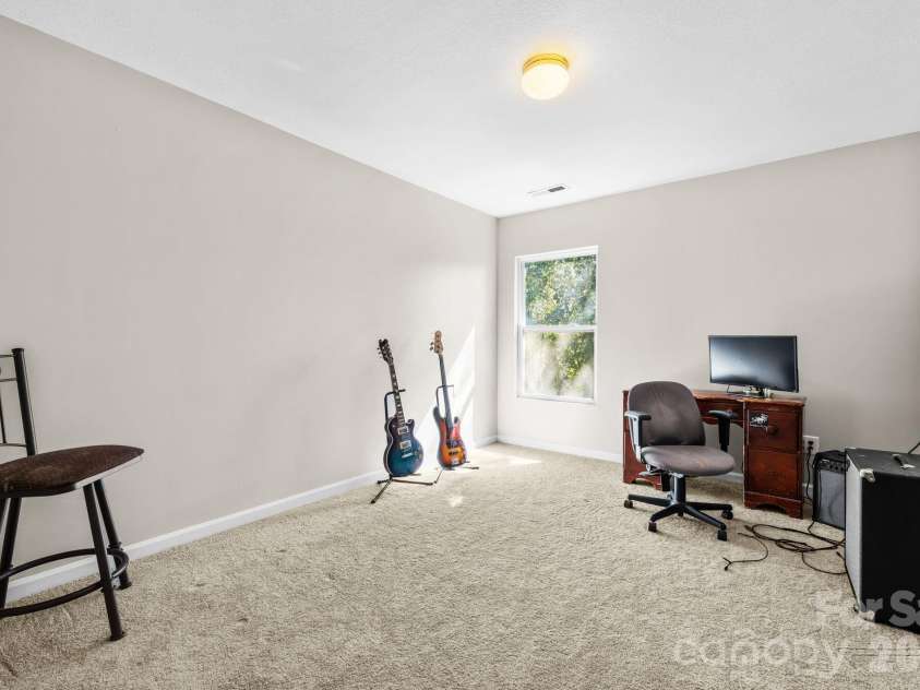 2636 Cochrane Drive, Charlotte, NC 28269.  MLS# CAR4434412, YatesRealty ID 56780. 
