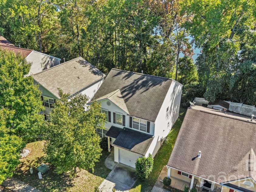 2636 Cochrane Drive, Charlotte, NC 28269.  MLS# CAR4434412, YatesRealty ID 56780. 
