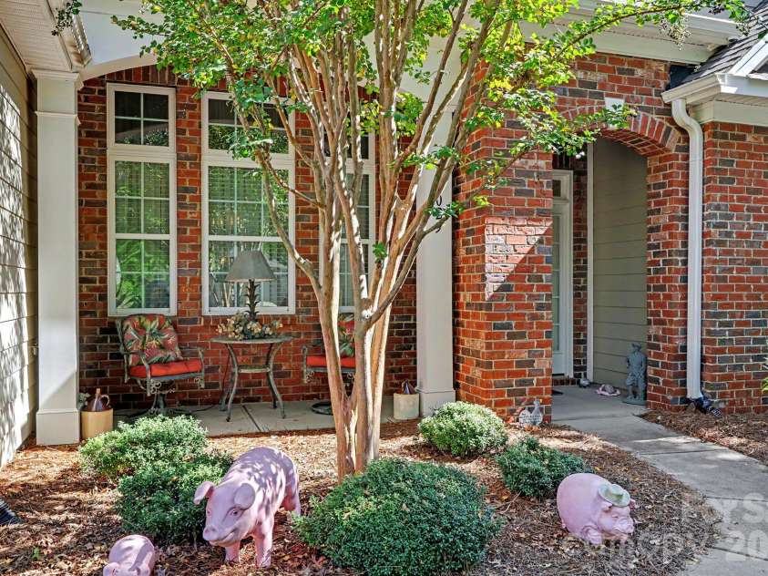 9025 Carneros Creek Road, Charlotte, NC 28214.  MLS# CAR4434594, YatesRealty ID 56781. 