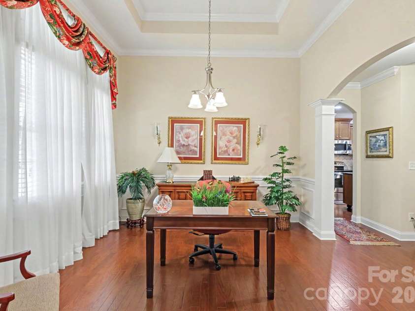 9025 Carneros Creek Road, Charlotte, NC 28214.  MLS# CAR4434594, YatesRealty ID 56781. 