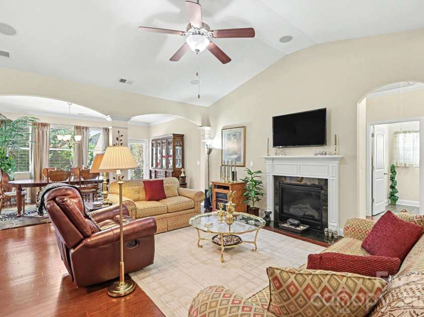 9025 Carneros Creek Road, Charlotte, NC 28214.  MLS# CAR4434594, YatesRealty ID 56781. 