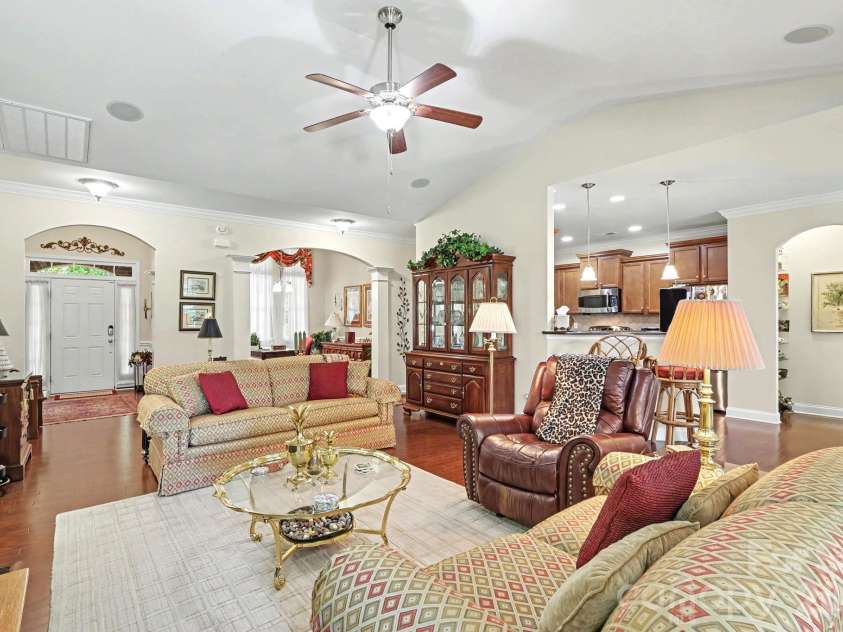 9025 Carneros Creek Road, Charlotte, NC 28214.  MLS# CAR4434594, YatesRealty ID 56781. 