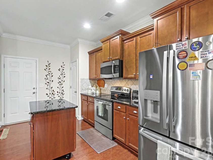 9025 Carneros Creek Road, Charlotte, NC 28214.  MLS# CAR4434594, YatesRealty ID 56781. 