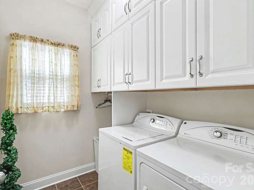 9025 Carneros Creek Road, Charlotte, NC 28214.  MLS# CAR4434594, YatesRealty ID 56781. 