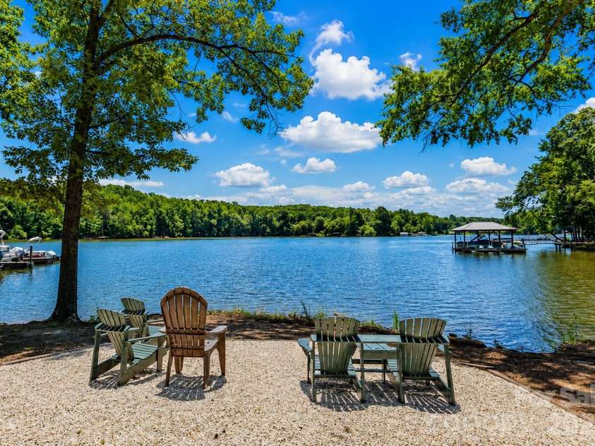 9025 Carneros Creek Road, Charlotte, NC 28214.  MLS# CAR4434594, YatesRealty ID 56781. 