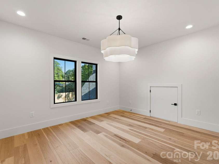 529 Kenlough Drive, Charlotte, NC 28209.  MLS# CAR4430028, YatesRealty ID 56782. Guest bedroom