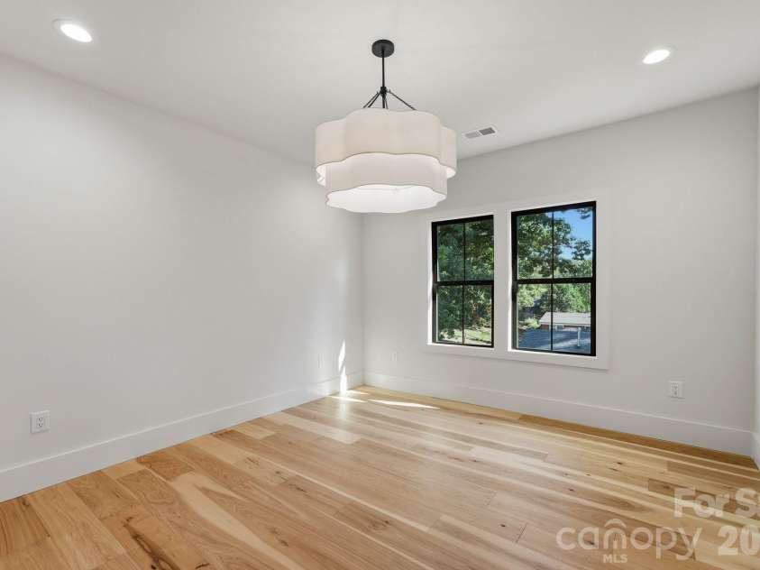 529 Kenlough Drive, Charlotte, NC 28209.  MLS# CAR4430028, YatesRealty ID 56782. Guest bedroom
