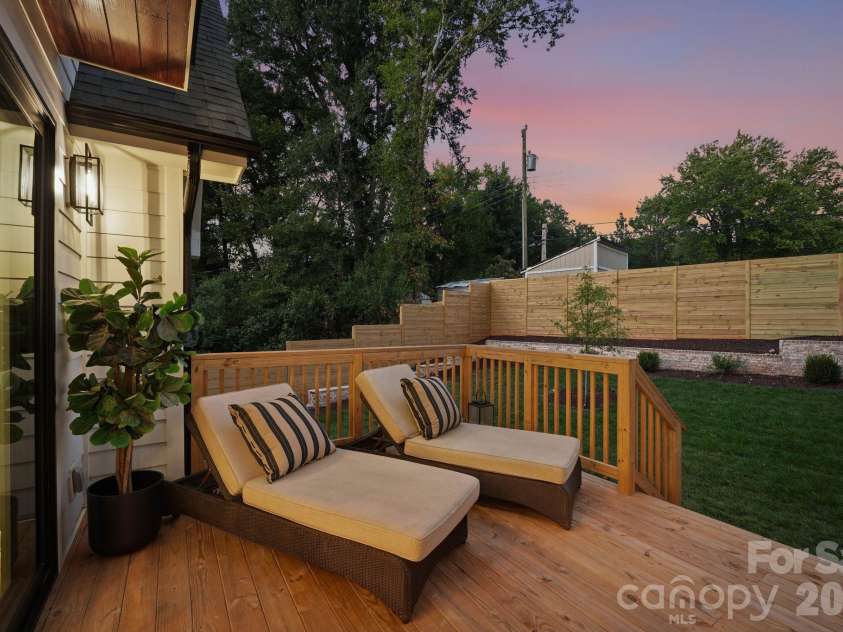 529 Kenlough Drive, Charlotte, NC 28209.  MLS# CAR4430028, YatesRealty ID 56782. Outdoor deck