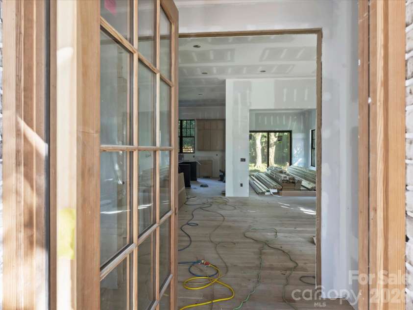 6509 Hazelton Drive, Charlotte, NC 28210.  MLS# CAR4431899, YatesRealty ID 56783. Front Entrance