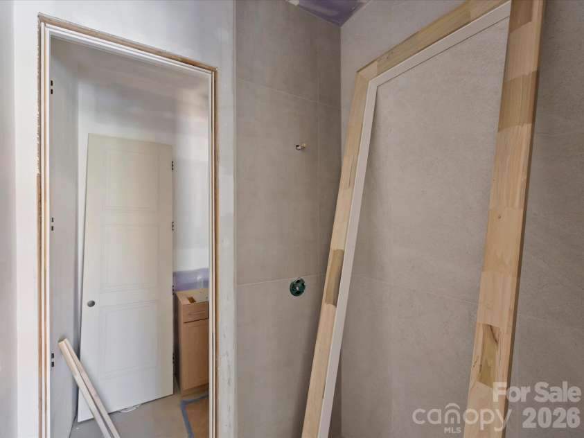 6509 Hazelton Drive, Charlotte, NC 28210.  MLS# CAR4431899, YatesRealty ID 56783. Guest Bathroom on Main Floor