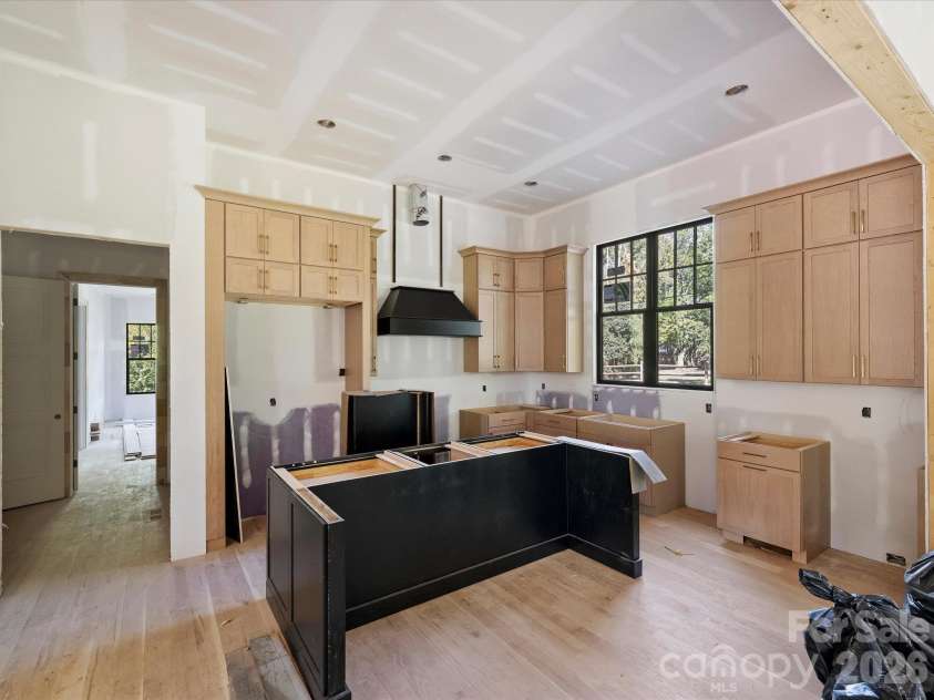 6509 Hazelton Drive, Charlotte, NC 28210.  MLS# CAR4431899, YatesRealty ID 56783. Kitchen