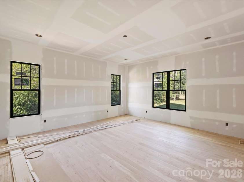 6509 Hazelton Drive, Charlotte, NC 28210.  MLS# CAR4431899, YatesRealty ID 56783. Primary Bedroom