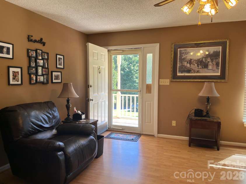 109 Crestbrook Circle, Shelby, NC 28152.  MLS# CAR4434911, YatesRealty ID 56787. 