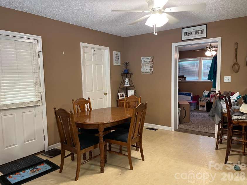 109 Crestbrook Circle, Shelby, NC 28152.  MLS# CAR4434911, YatesRealty ID 56787. 