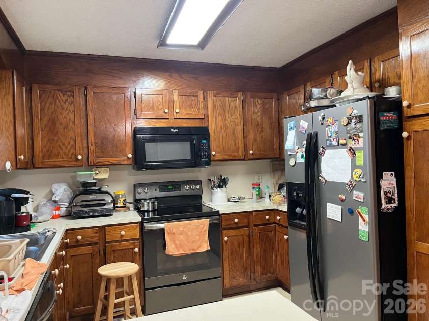 109 Crestbrook Circle, Shelby, NC 28152.  MLS# CAR4434911, YatesRealty ID 56787. 