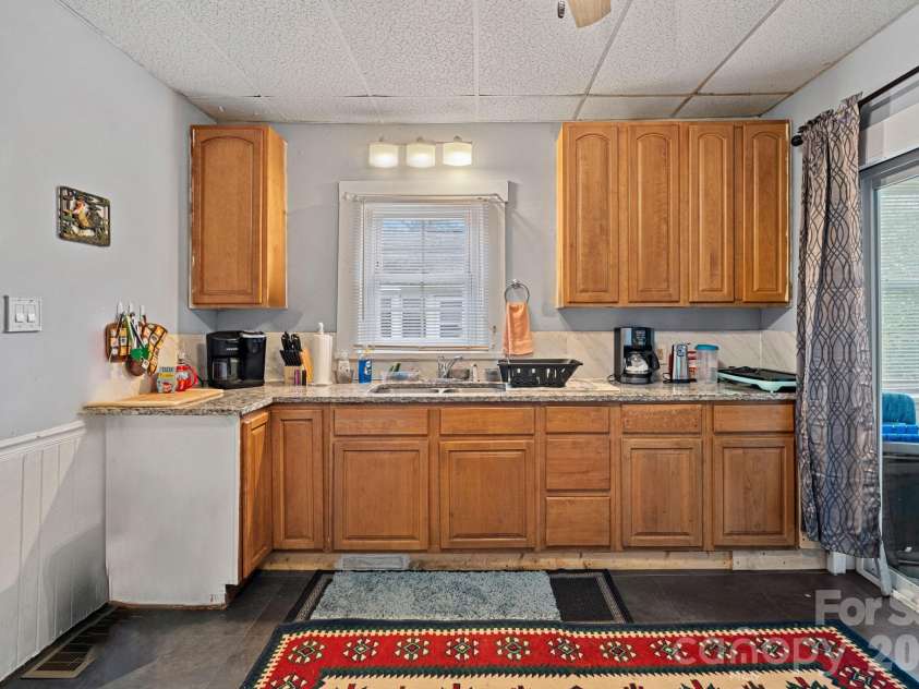 74 Meadow Avenue, Concord, NC 28025.  MLS# CAR4355867, YatesRealty ID 5679. 